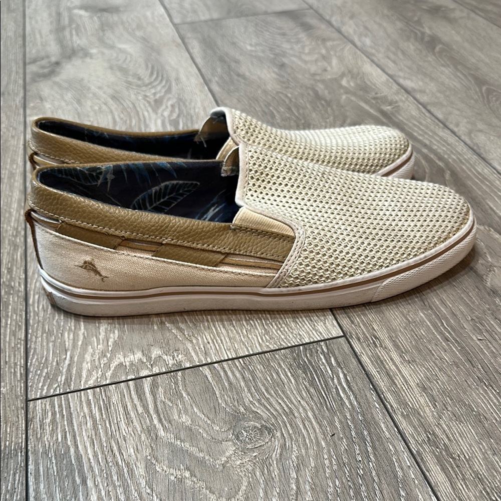 Tommy Bahama Cream Loafers Breathable Slip-Ons - Picture 2 of 7